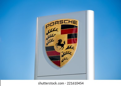 Porsche Motorsport logo Casquette rouge 304491011600 304491011600