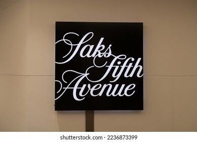 saks fifth avenue logo