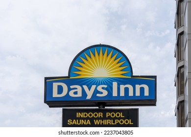days inn logo
