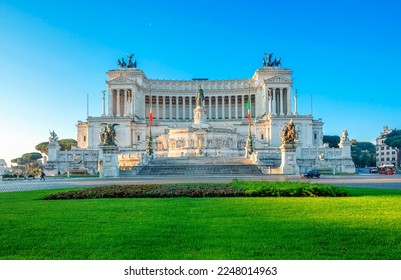 Monumentul Național lui Victor Emmanuel al II-lea (Vittorio Emanuele) în Piața Venezia din Roma, Italia. Vedere frontală a Monumentului lui Victor Emmanuel al II-lea din Roma. Arhitectura și reperul Romei și Italiei