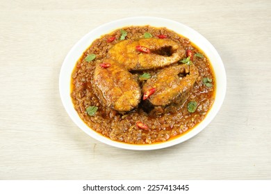 Rui Fish Curry Side View