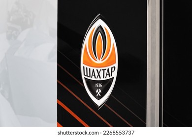 Shakhtar Donetsk clube logotipo símbolo Preto Ucrânia liga futebol abstrato  Projeto vetor ilustração 30763544 Vetor no Vecteezy