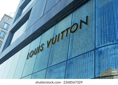 Free Louis Vuitton Logo Icon - Download in Line Style