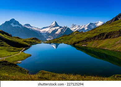 山の湖 - スイス