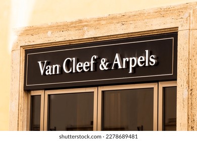 Van-Cleef-&-Arpels-logo