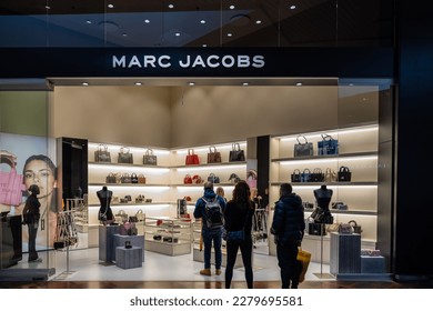 Marc Jacobs – Logo, brand and logotype