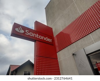 Banco Santander Logo PNG Vector (CDR) Free Download