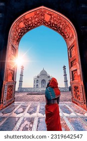 Taj Mahal mausoleum in Agra, Uttar Pradesh, India