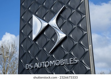 DS Automobiles Black Logo PNG vector in SVG, PDF, AI, CDR format