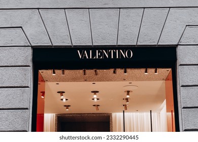 Premium Vector  Clothing brand set icon valentino top popular
