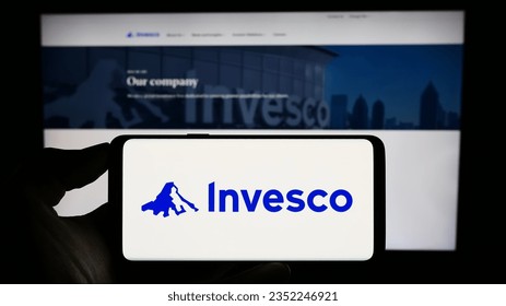 Invesco QQQ logo in transparent PNG and vectorized SVG formats