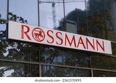 O Logotipo Da Loja Rossmann Imagem de Stock Editorial - Imagem de matriz,  sabido: 176940779