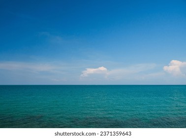 Panorama front viewpoint Leam Ya horská krajina moře mrak nebe modré jasné pozadí denní doba vypadat klid léto Příroda tropický krásný pacifický oceán vlna voda nikdo necestuje exotický horizont.