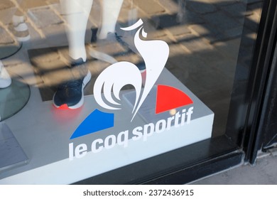 Le coq sportif logo vector clearance rojo