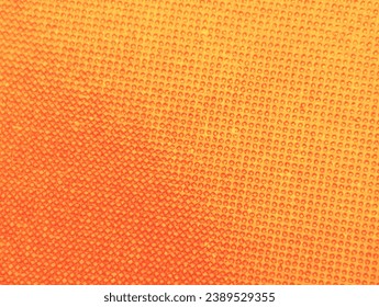 Primer plano de una página de cómic vintage real con un patrón de puntos de color amarillo anaranjado del proceso de impresión sobre fondo de papel