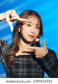 韓国風メイクを施した若いアジア人女性の美容、スキンケア、ファッションのコンセプト。