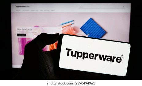 Tupperware's Mind-Blowing Stock Adventure: Turning Pocket Change into a  Yacht with a 770% Surge