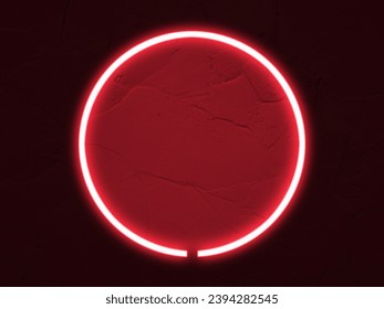 Fondo de pared de cemento oscuro, luz de neón roja y forma de círculo con pancarta cuadrada.