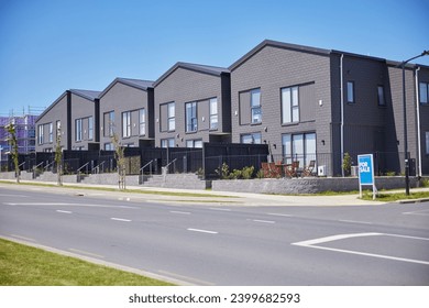 East Coast Heights konut geliştirme. Yeni şehir evleri hattı. Goldwater Drive, Silverdale, Hibiscus Coast