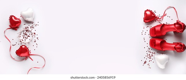 浅色背景上配有心形气球、皇冠和五彩纸屑的女鞋，有文字空间