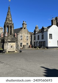 Outlander Jamie's Ghost Scene Claire no quarto Escócia