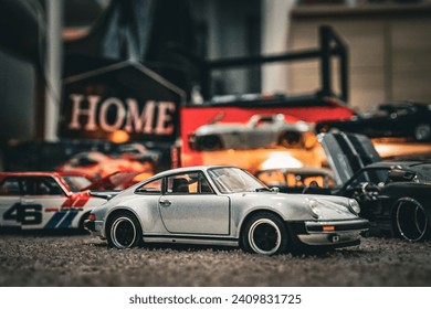 Um Porsche clássico e lindo.