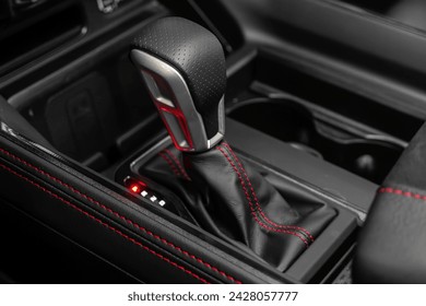 Cambio de marchas, caja de cambios automática del coche, interior del coche