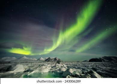 Aurora Borealis - Landschaft der Arktis