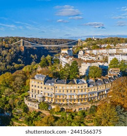 Viseći most Clifton koji se proteže preko rijeke Avon i povezuje Cliftona i Leigh Woods, Bristol, Engleska, Ujedinjeno Kraljevstvo, Europa