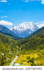 Prefeitura Autônoma Tibetana de Garze-Montanha de Neve de Yala
