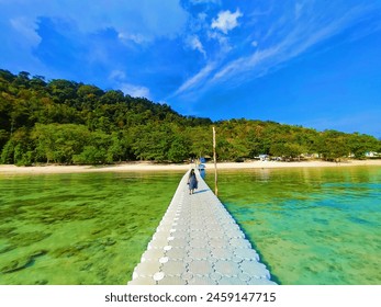 langkawi, tour, alegría, colores, playa, mar, montañas, malasia, felicidad, naturaleza, cielo, aventura, isla, india, árboles, verde, viaje, solo, chica, aventura,