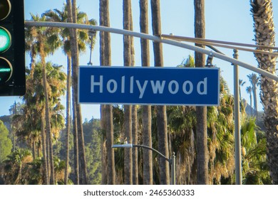 LA Road Sign. Saobraćajni znak Hollywood u Los Angelesu, Kalifornija, SAD.