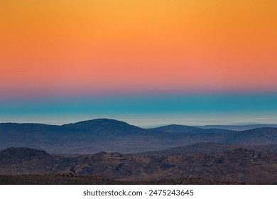 Sonnenuntergangsblick auf die Landschaft in der Namaqualand-Region Südafrikas