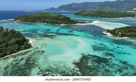 Arquipélago das Seychelles em Victoria nas Ilhas Seychelles Seychelles. Paisagem do Oceano Índico. Praia Paraíso. Victoria nas Ilhas Seychelles. Paisagem Marinha ao Ar Livre. Natureza de Fundo. Turismo Viagem.