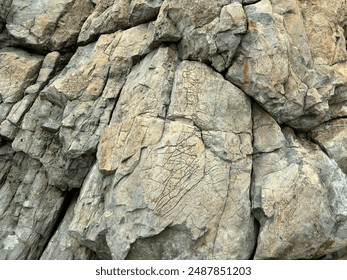 Vulkanska stijena bež boje na obali Taganane, Tenerife, Kanarska ostrva, Španija