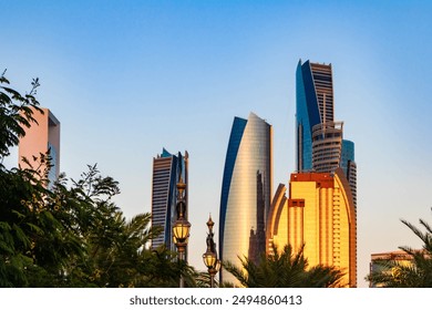 Orizontul Abu Dhabi la amurg de la palatul prezidențial al Emiratelor Arabe Unite, Qasr Al Watan
