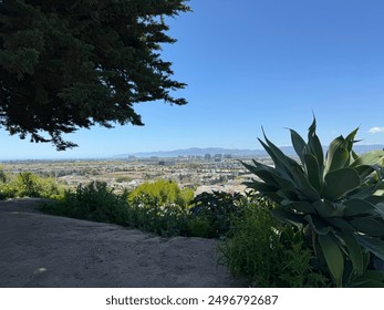 Prekrasan pogled na planinarenje s pogledom na Los Angeles