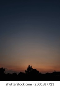 matahari terbenam, senja, langit petang yang indah, bulan