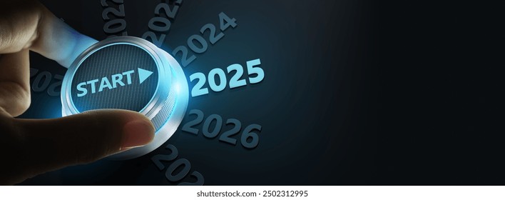 Bonne année 2025, le doigt est sur le point de tourner le bouton de démarrage 2025 avec le texte 2024, 2025, 2026 et de démarrer sur le bouton de rotation. Concept de planification, de démarrage, de cheminement de carrière, de stratégie commerciale, d'opportunité et de changement