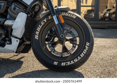 2505761499