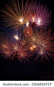 Fogos de artifício do feriado de Obon em Hyogo, Japão