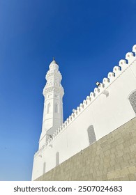 De Quba-moskee is een van de moskeeën die door de profeet Mohammed is gebouwd. De moskee ligt niet ver van de Moskee van de Profeet in Medina.
