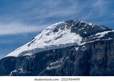 Slikovit pogled na rutu Plain of Six Glaciers, Lake Louise, Kanada
