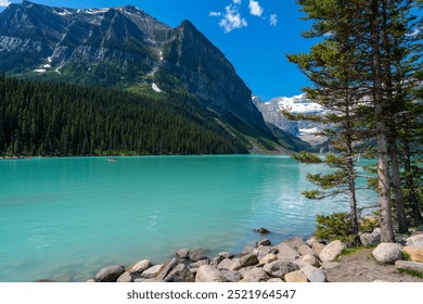 Slikovit pogled na rutu Plain of Six Glaciers, Lake Louise, Kanada