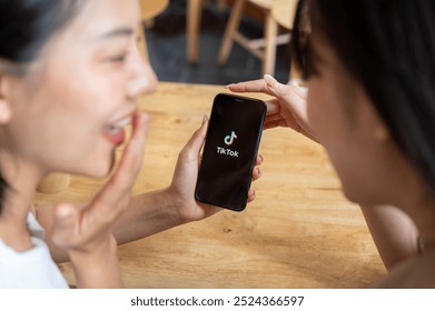 2524366597