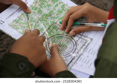 Read Map Military Compass Military Actions on Map Images