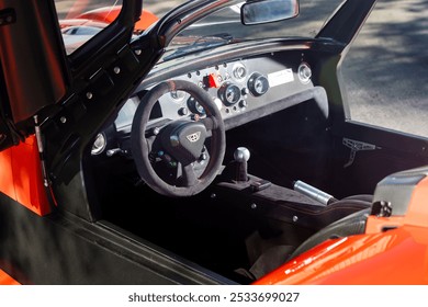 2533699027