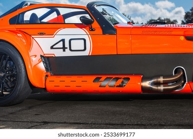 2533699177