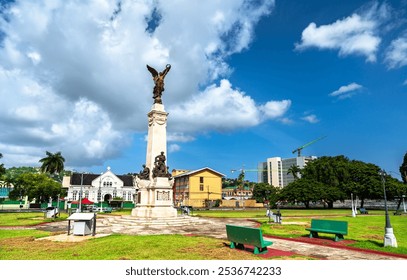 W Memorial Park w Port of Spain w Trynidadzie i Tobago znajduje się pomnik wojenny upamiętniający trynidadzkich żołnierzy, którzy służyli w konfliktach zbrojnych na całym świecie