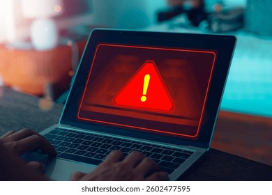 Alert o cyberataku na laptopa. Cyberatak na sieć komputerową. Wirus, oprogramowanie szpiegujące, złośliwe lub złośliwe oprogramowanie. Doświadczenie przedsiębiorcy.